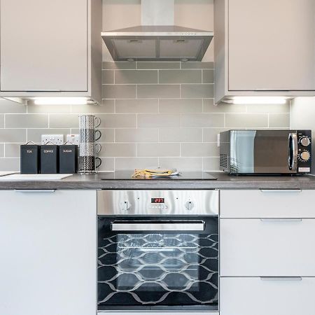 Pass The Keys Luxurious 1Br Apt In Prime Location With Top Amenities Apartment Belfast Bagian luar foto