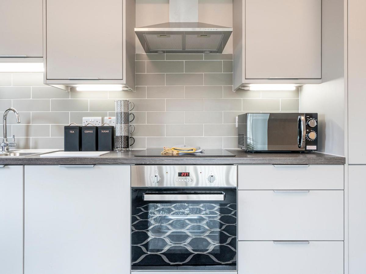 Pass The Keys Luxurious 1Br Apt In Prime Location With Top Amenities Apartment Belfast Bagian luar foto